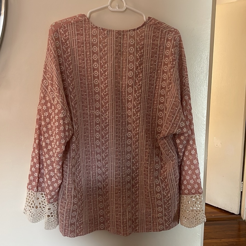 Blouse - Picture 3 of 3